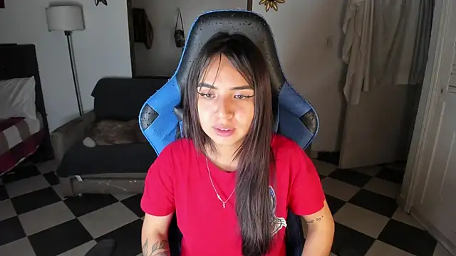 Snapshot of Miss_Nicole chatting on March 14, 4:43 am Miss Nicole online show from March 14, 4:43 am