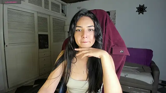 Snapshot of Miss_Nicole chatting on January 14, 1:58 am Miss Nicole online show from January 14, 1:58 am
