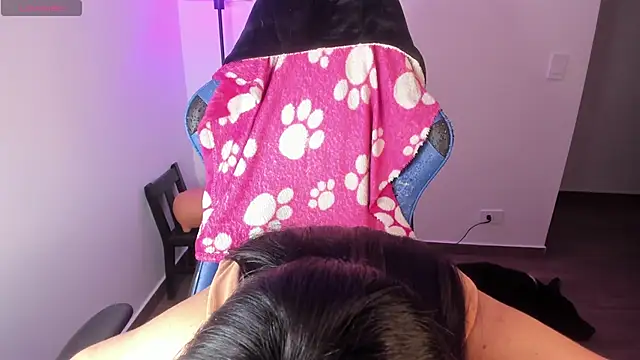 Miss Nicole online show from November 2, 1:21 am