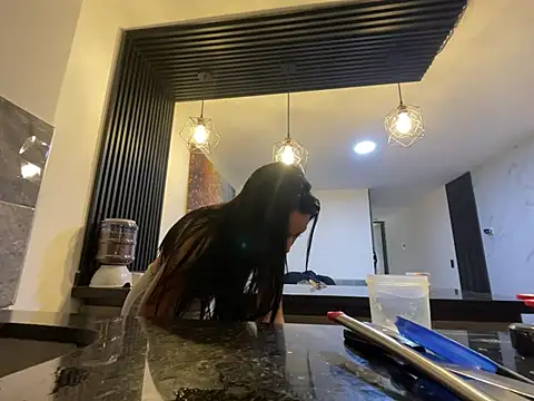 Miss Nicole online show from April 12, 7:28 pm