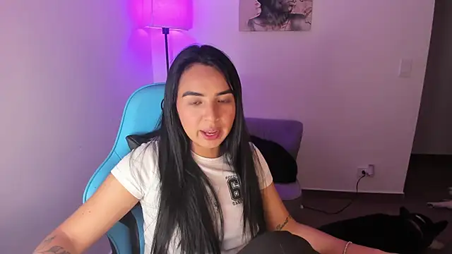 Miss Nicole online show from April 5, 1:23 am