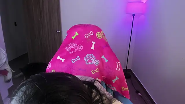 Miss Nicole online show from November 30, 7:03 pm