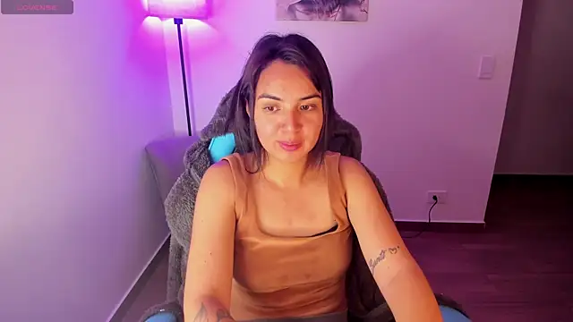 Miss Nicole online show from June 4, 1:54 am