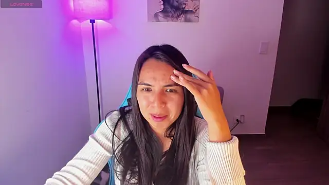 Miss Nicole online show from May 14, 12:40 am