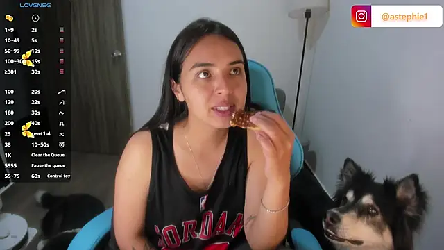 Miss Nicole online show from January 11, 12:39 am