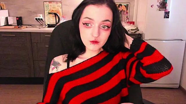 Snapshot of spticc chatting on November 10, 7:24 am spticc online show from November 10, 7:24 am