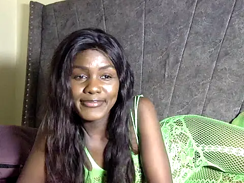 Snapshot of HarlotyQueen chatting on September 21, 9:20 pm HarlotyQueen online show from September 21, 9:20 pm