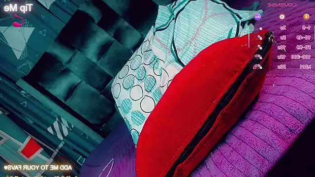 CharlotteBigCock online show from March 27, 2:18 pm