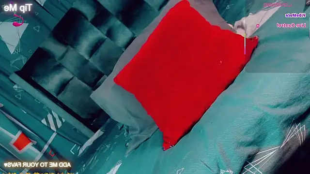 CharlotteBigCock online show from March 21, 2:32 pm