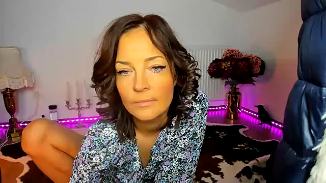 ViciousSiren online show from April 13, 5:11 am