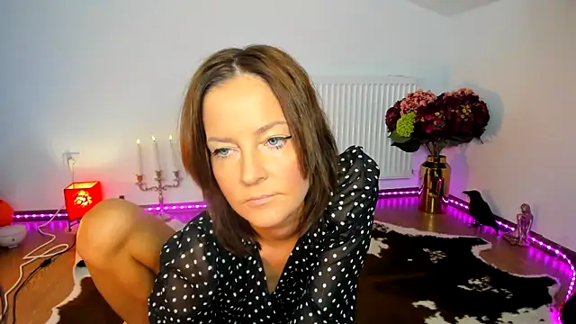 ViciousSiren online show from November 13, 6:17 am