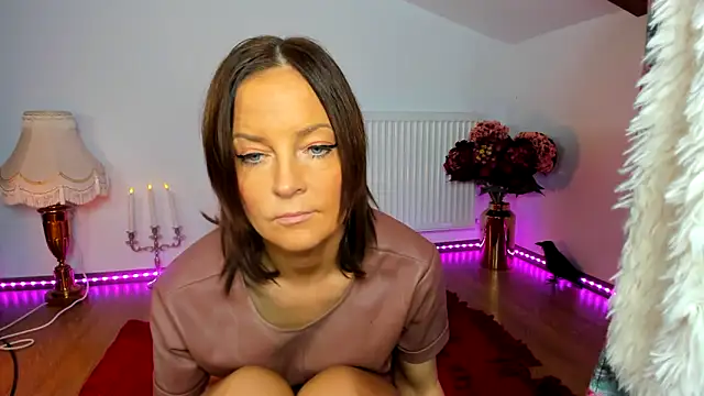 ViciousSiren online show from April 2, 5:58 am