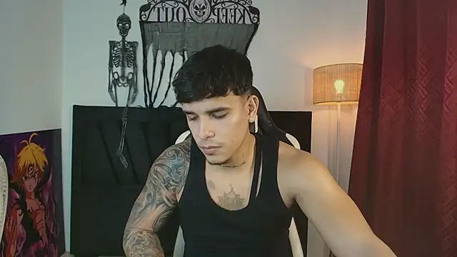 Snapshot of Evan_stoner chatting on October 30, 5:28 am Evan stoner online show from October 30, 5:28 am