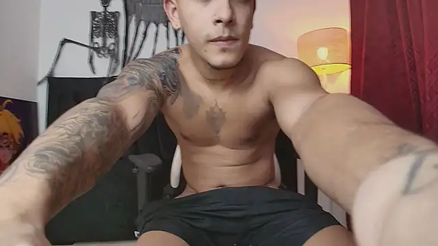 Snapshot of Evan_stoner chatting on October 26, 4:46 am Evan stoner online show from October 26, 4:46 am