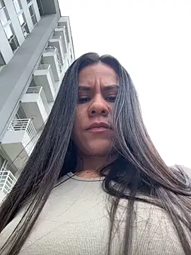 Snapshot of Reggie-Liam chatting on November 3, 6:33 pm Reggie-Liam online show from November 3, 6:33 pm