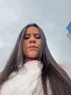 Reggie-Liam online show from April 4, 10:05 pm