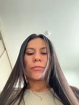 Snapshot of Reggie-Liam chatting on February 16, 7:56 pm Reggie-Liam online show from February 16, 7:56 pm