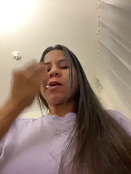 Reggie-Liam online show from April 25, 12:13 am