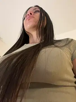 Snapshot of Reggie-Liam chatting on March 11, 2:53 am Reggie-Liam online show from March 11, 2:53 am