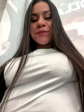 Snapshot of Reggie-Liam chatting on October 23, 8:29 pm Reggie-Liam online show from October 23, 8:29 pm