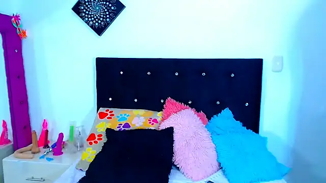 Snapshot of Jenng18 chatting on November 26, 10:59 am Jenng18 online show from November 26, 10:59 am