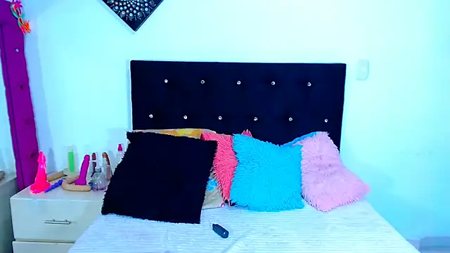 Snapshot of Jenng18 chatting on November 22, 9:24 pm Jenng18 online show from November 22, 9:24 pm