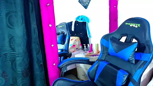 Snapshot of Jenng18 chatting on February 3, 3:48 am Jenng18 online show from February 3, 3:48 am