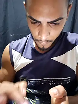 Snapshot of apolodiosgriego chatting on July 5, 10:16 pm apolodiosgriego online show from July 5, 10:16 pm