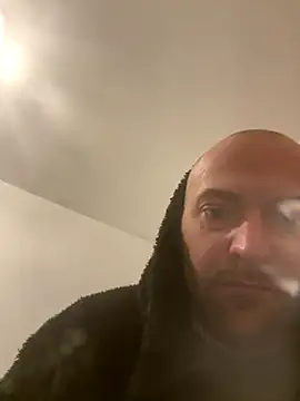 Snapshot of bigguy101 chatting on September 25, 3:12 am bigguy101 online show from September 25, 3:12 am