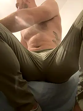 bigguy101 online show from December 22, 8:20 pm