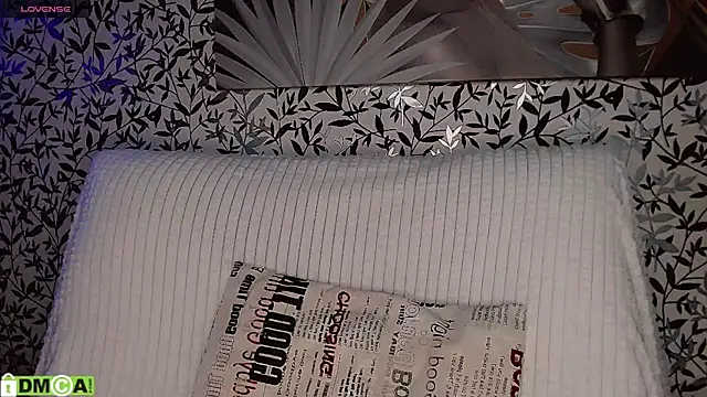  Amelle  online show from November 23, 9:58 pm