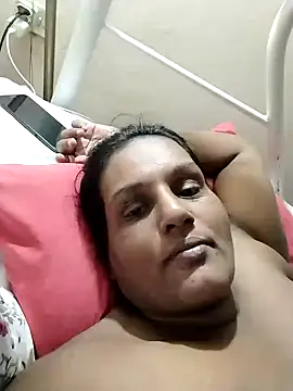 NWC4LYF online show from April 4, 8:26 pm