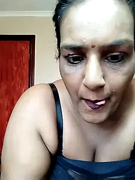 Snapshot of NWC4LYF chatting on November 30, 5:52 am NWC4LYF online show from November 30, 5:52 am