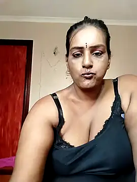 Snapshot of NWC4LYF chatting on June 4, 7:24 am NWC4LYF online show from June 4, 7:24 am