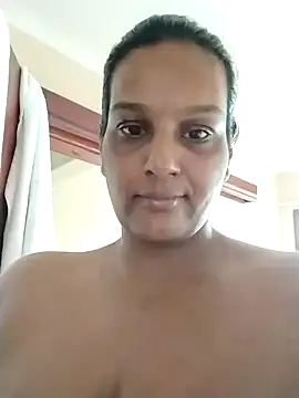 Snapshot of NWC4LYF chatting on October 30, 7:28 am NWC4LYF online show from October 30, 7:28 am