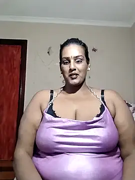 Snapshot of NWC4LYF chatting on June 18, 6:46 pm NWC4LYF online show from June 18, 6:46 pm