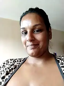 Snapshot of NWC4LYF chatting on November 5, 5:54 am NWC4LYF online show from November 5, 5:54 am