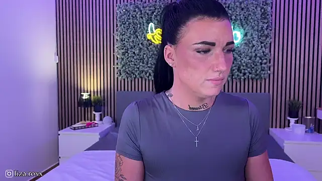 Snapshot of LizaRoxx chatting on September 20, 8:36 pm LizaRoxx online show from September 20, 8:36 pm