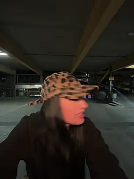 LizaRoxx online show from July 23, 9:44 pm