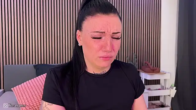 Snapshot of LizaRoxx chatting on March 5, 7:49 pm LizaRoxx online show from March 5, 7:49 pm