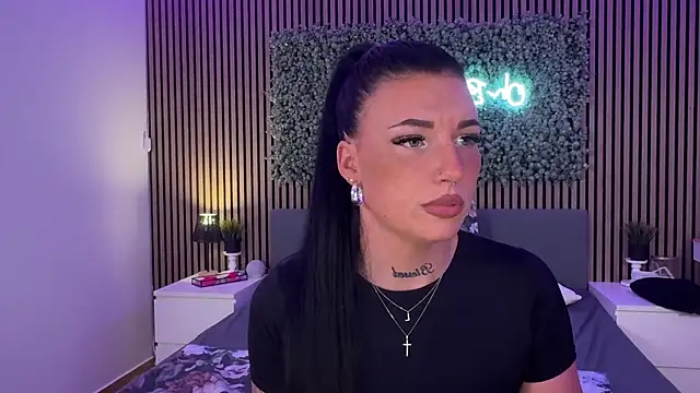 Snapshot of LizaRoxx chatting on November 9, 8:57 pm LizaRoxx online show from November 9, 8:57 pm