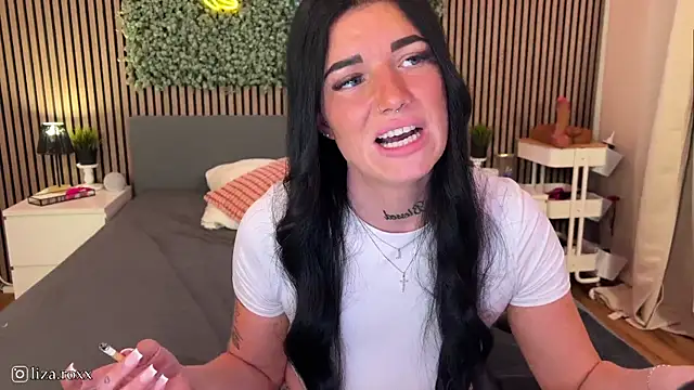 Snapshot of LizaRoxx chatting on September 18, 7:06 pm LizaRoxx online show from September 18, 7:06 pm