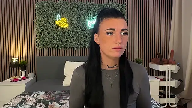 Snapshot of LizaRoxx chatting on November 5, 11:02 am LizaRoxx online show from November 5, 11:02 am