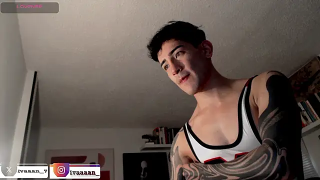 ivaaaan  online show from March 2, 9:22 pm