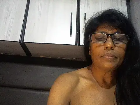 MsAttitude online show from November 26, 7:19 am