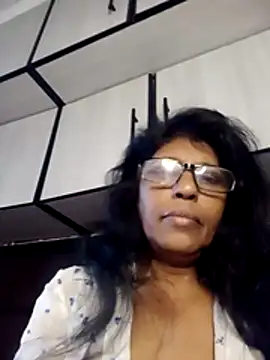 Snapshot of MsAttitude chatting on June 17, 7:08 am MsAttitude online show from June 17, 7:08 am