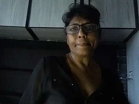 MsAttitude online show from November 25, 6:03 am