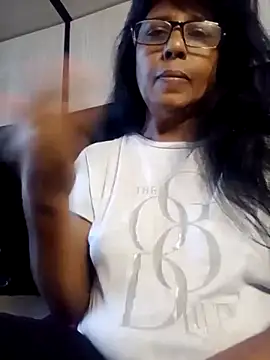 MsAttitude online show from May 6, 7:23 am