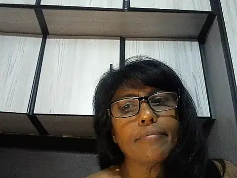 MsAttitude online show from October 8, 2:40 pm