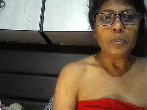 MsAttitude online show from September 18, 7:11 am